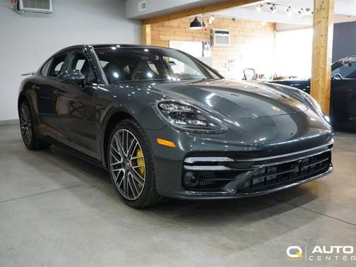 2021 Porsche Panamera Turbo S