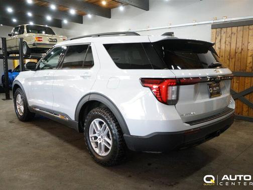 Space White 2025 Ford Explorer Active