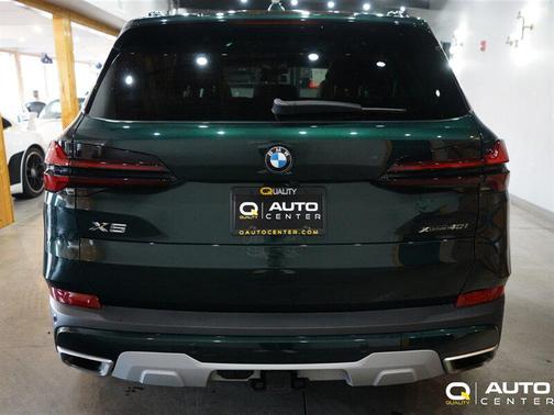 Oxford Green Metallic 2025 BMW X5 xDrive40i