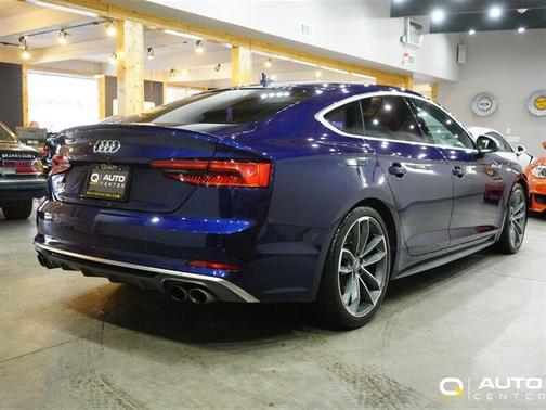 Photo 5 of 35 of 2018 Audi S5 3.0T Prestige