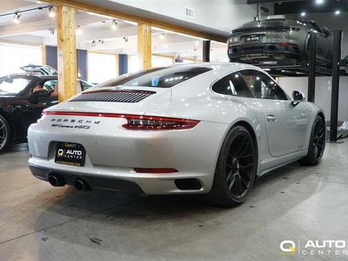 2019 Porsche 911 Carrera 4 GTS