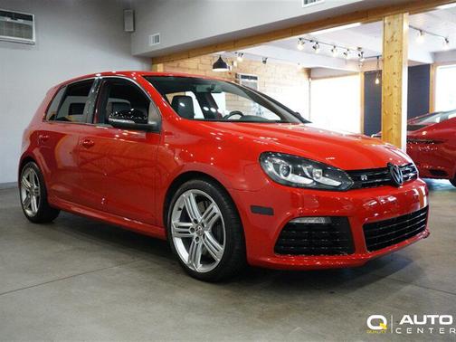 2013 Volkswagen Golf R 4-Door w/DCC & Navigation