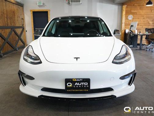 Pearl White Multi-Coat 2019 Tesla Model 3 Long Range