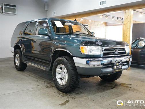 Evergreen Pearl Metallic 1998 Toyota 4Runner SR5