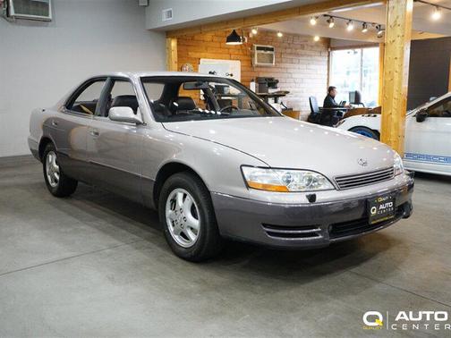 1994 Lexus ES 300 Base