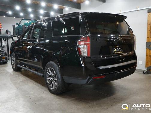 2024 Chevrolet Suburban 4WD Z71