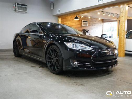 Black 2013 Tesla Model S Performance