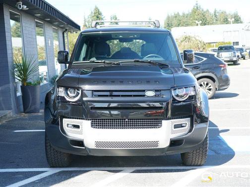 Santorini Black Metallic 2024 Land Rover Defender 110 P300