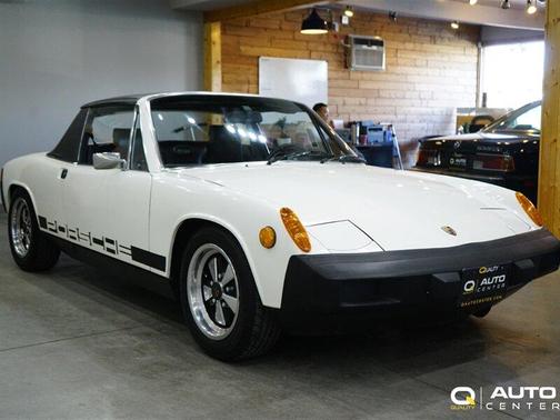 Photo 3 of 30 of 1975 Porsche 914