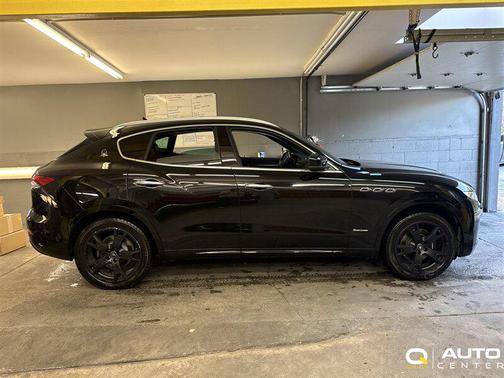 2021 Maserati Levante Base
