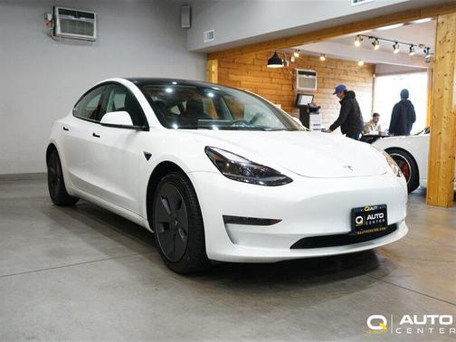 2022 Tesla Model 3 Standard Range