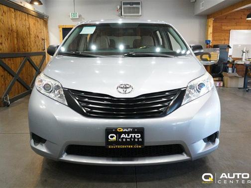 2015 Toyota Sienna L