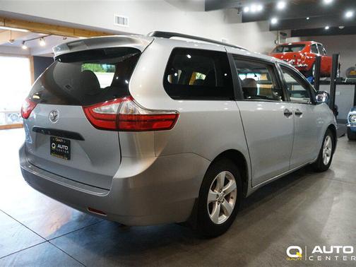 2015 Toyota Sienna L