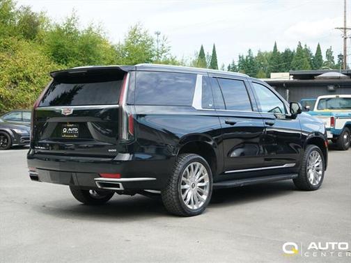 2022 Cadillac Escalade ESV Luxury