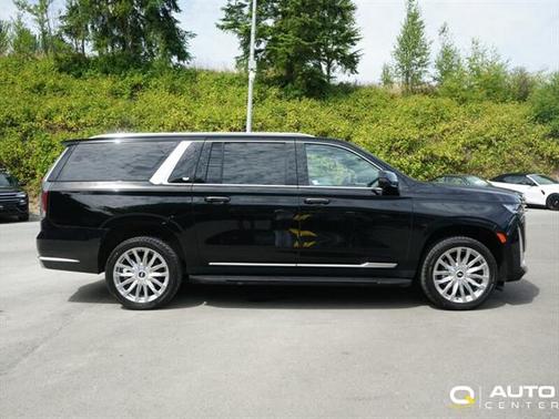 2022 Cadillac Escalade ESV Luxury