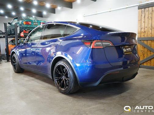 2021 Tesla Model Y Standard Range Rear-Wheel Drive