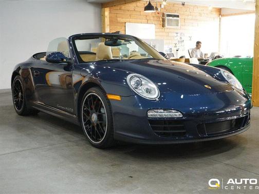2012 Porsche 911 Carrera 4 GTS