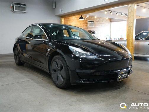 Solid Black 2019 Tesla Model 3 Standard Range Plus