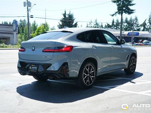 Brooklyn Grey Metallic 2024 BMW X4 xDrive30i