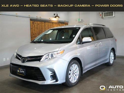 2018 Toyota Sienna LE