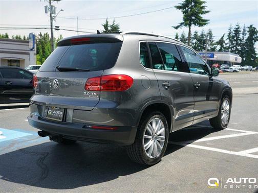 Pepper Gray Metallic 2015 Volkswagen Tiguan 4MOTION Auto SEL