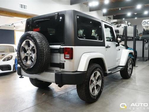 2012 Jeep Wrangler Sahara