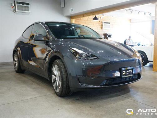 2024 Tesla Model Y Long Range Single Motor Rear-Wheel Drive