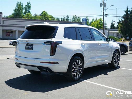Crystal White Tricoat 2024 Cadillac XT6 Sport AWD