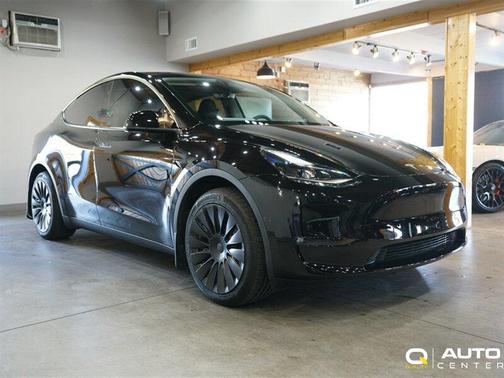 2024 Tesla Model Y Long Range Dual Motor All-Wheel Drive