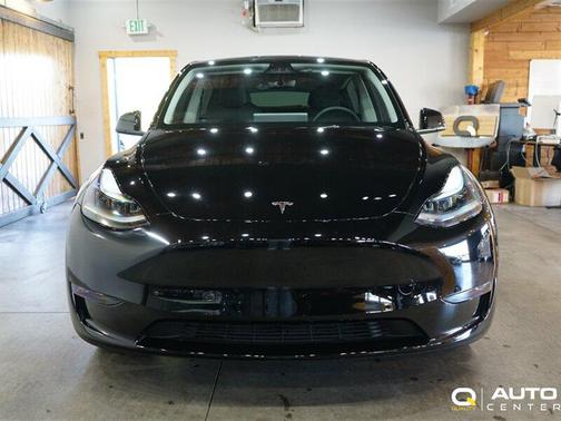 2024 Tesla Model Y Long Range Dual Motor All-Wheel Drive