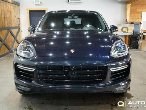 2017 Porsche Cayenne GTS