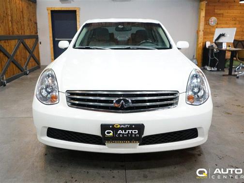 Ivory Pearl 2006 INFINITI G35 Base
