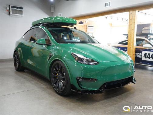 Green 2023 Tesla Model Y Performance Dual Motor All-Wheel Drive