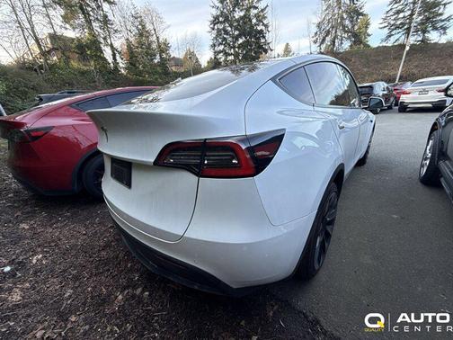 Pearl White Multi-Coat 2021 Tesla Model Y Standard Range Rear-Wheel Drive
