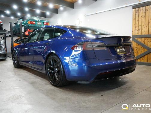 2022 Tesla Model S Plaid