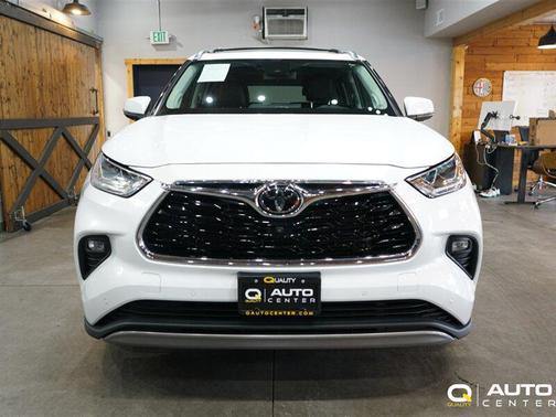 2022 Toyota Highlander Platinum
