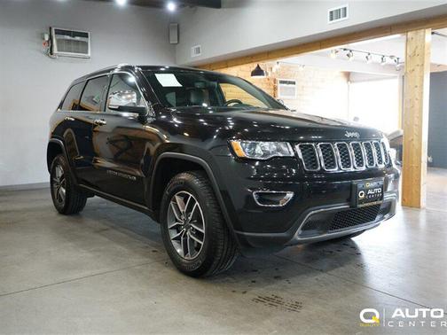 Diamond Black Crystal Pearl 2021 Jeep Grand Cherokee Limited