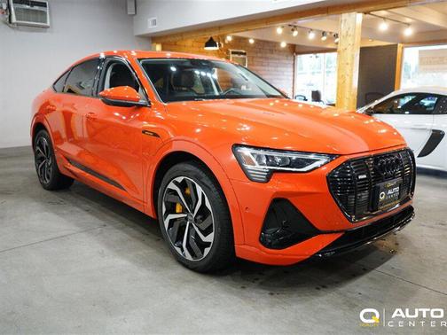 2022 Audi e-tron Sportback S line Premium Plus