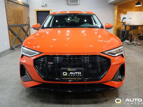 2022 Audi e-tron Sportback S line Premium Plus