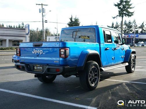 2021 Jeep Gladiator Overland
