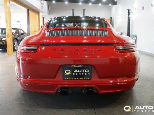 2018 Porsche 911 Carrera GTS