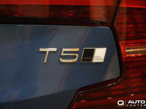 2021 Volvo S60 T5 R-Design