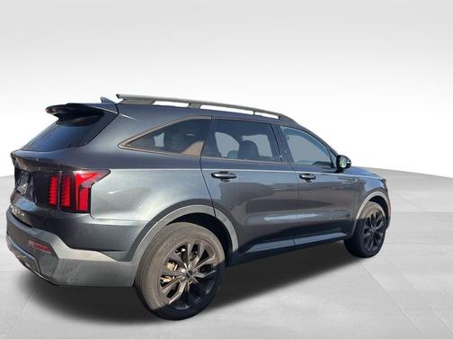 2022 Kia Sorento X-Line EX