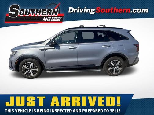 Everlasting Silver 2023 Kia Sorento S