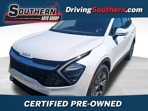 Glacial White Pearl 2023 Kia Sportage SX