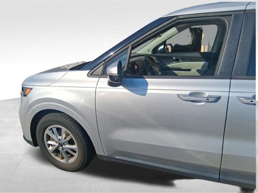 Silky Silver 2023 Kia Carnival LX