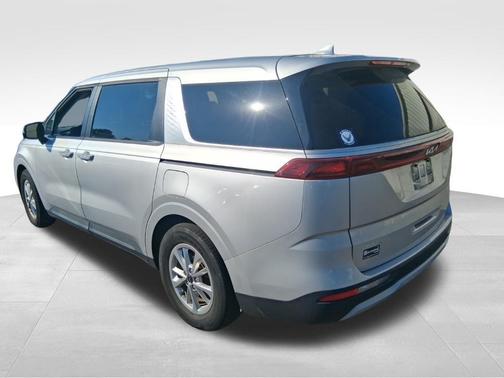 Silky Silver 2023 Kia Carnival LX