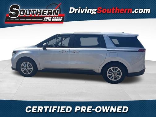 2023 Kia Carnival LX