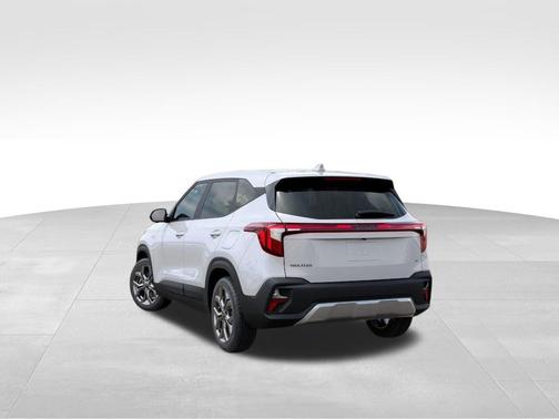 2025 Kia Seltos LX