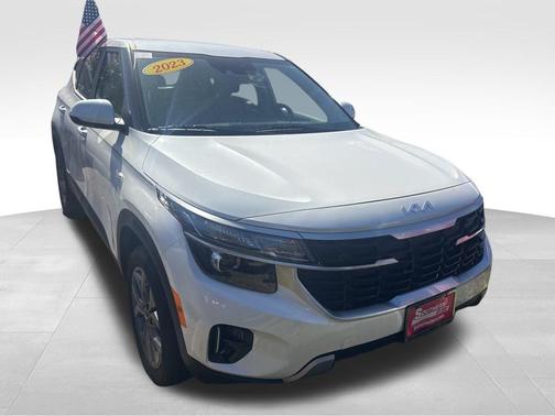 2025 Kia Seltos LX